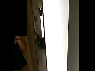 Une ado brune salope à queue de cochon en bas films porno entier francais blancs se fait ramoner par derrière